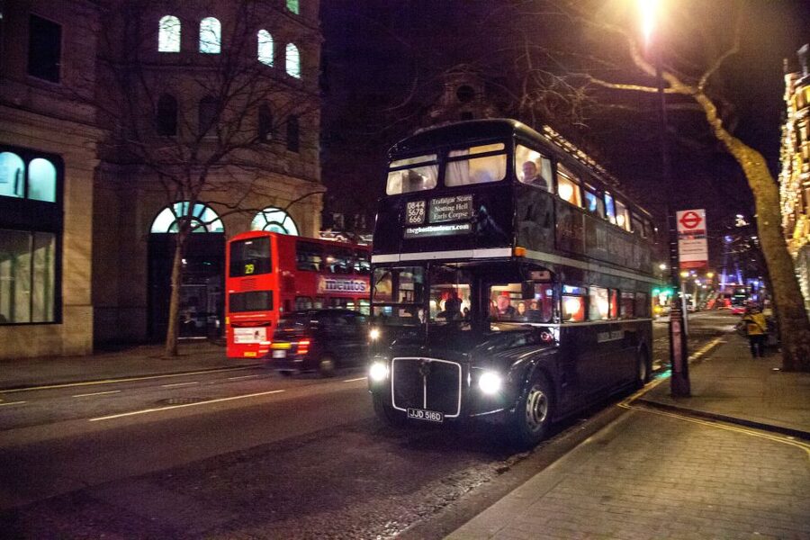 London: Comedy Horror Ghost Tour on a Bus - Who should book the Ghost Bus