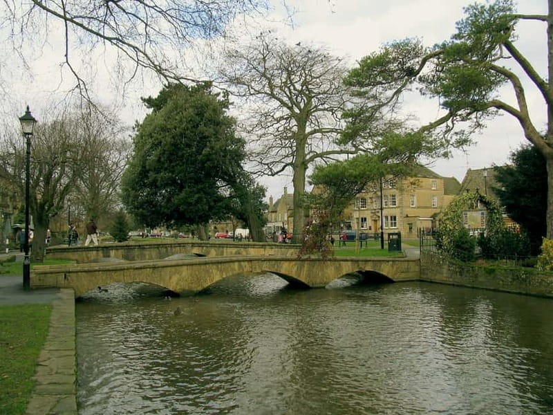 London: Cream Tea at Blenheim Palace & the Cotswolds Tour - Bourton-on-the-Water and the Cotswold postcard view