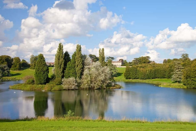 London: Cream Tea at Blenheim Palace & the Cotswolds Tour - Cream tea in a palace setting