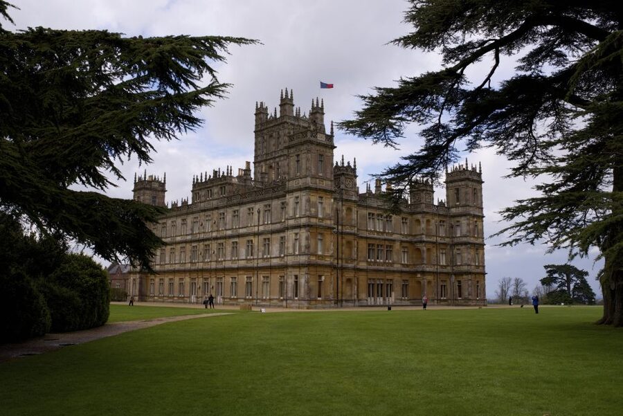 London: Downton Abbey, Cotswolds, and Highclere Castle Tour - Cogges Manor Farm, the real Yew Tree Farm