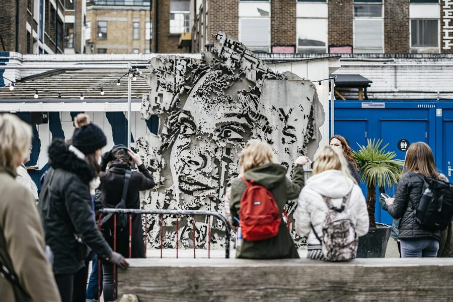 London: East End Street Art Tour and Spray Painting Workshop - What happens during the 45-minute spray-painting workshop