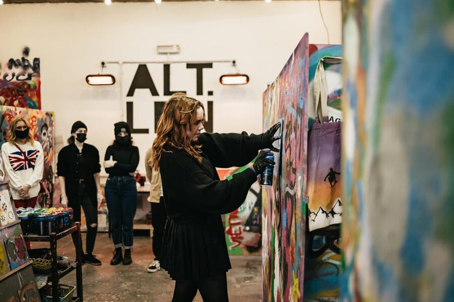 London: East End Street Art Tour and Spray Painting Workshop - Practical advice before you go