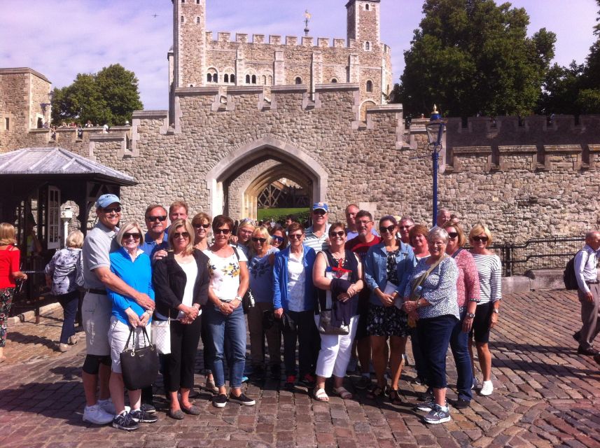 London: Easy Access Tower of London and Crown Jewels Tour - Tower Green and the scaffold site