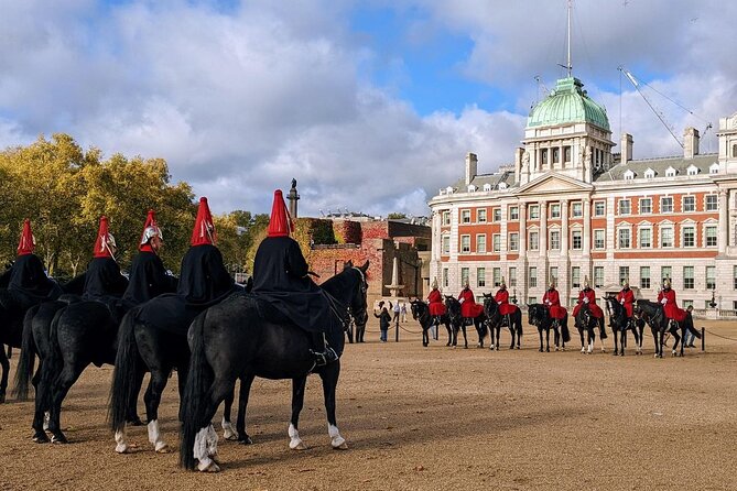 London Essential 2 hour introductory Walking Tour With a Londoner - Key points at a glance