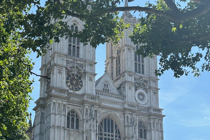 London Essential 2 hour introductory Walking Tour With a Londoner - Horse Guards Parade and the best royal photo stop