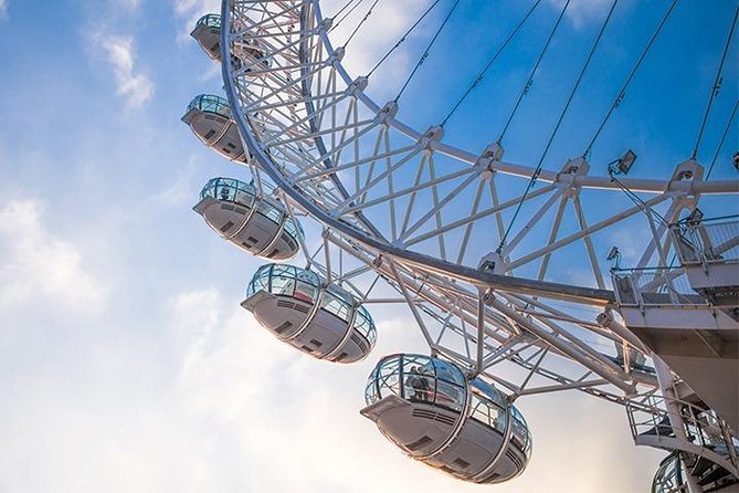 London Eye River Cruise and London Eye Ticket Option - Riding the London Eye at 135 meters