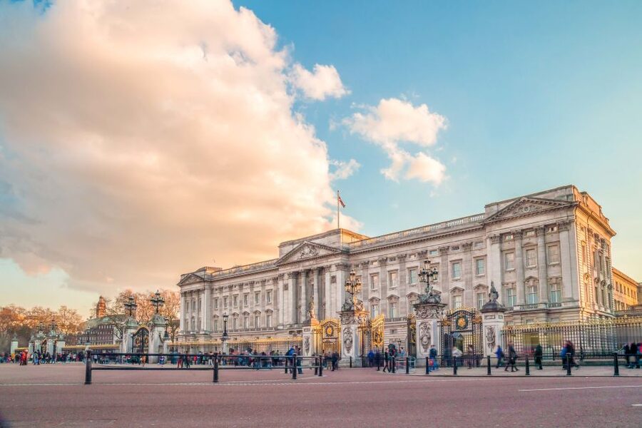 London: Full-Day London Bus Tour - Exploring the Tower and Crown Jewels