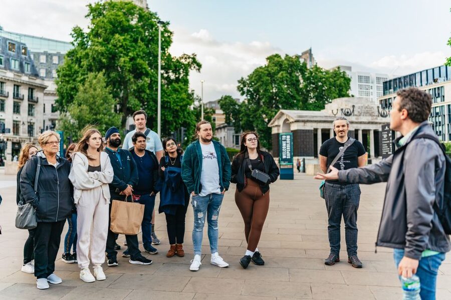London: Ghastly Ghosts 2-Hour Walking Tour - Weather, pace, and what to wear