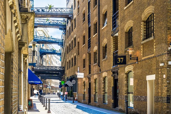 London Gin Safari: A Spirited, Juniper-Fuelled Jaunt - The older streets and quiet squares