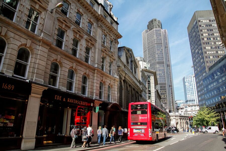 London: Guided Harry Potter Tour - The Tube transfer and what your ticket covers