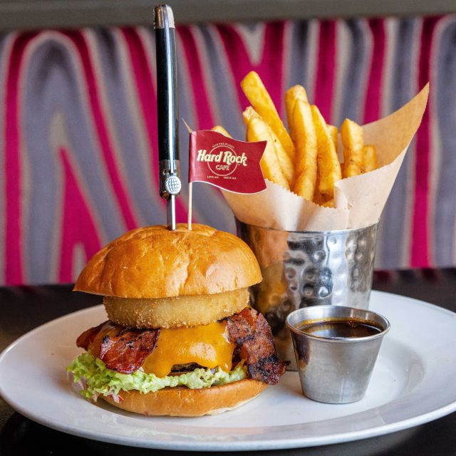 London: Hard Rock Cafe with Set Menu for Lunch or Dinner - A practical stop for families and music fans
