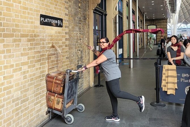 London: Harry Potter Walking Tour with Platform 9 3/4 - Leicester Square and the official Harry Potter statue