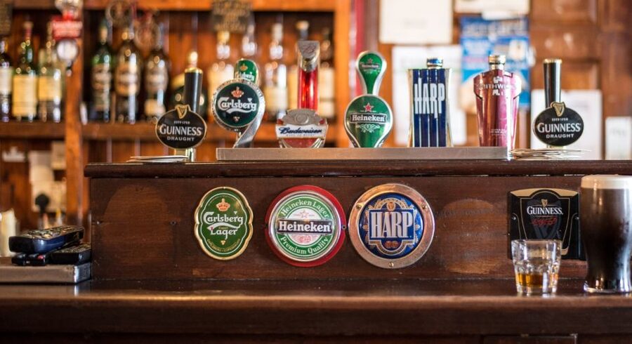 London: Historic London Pub Walking Tour - How the pacing feels