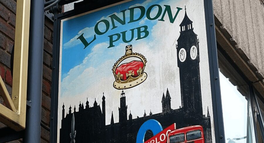 London: Historic London Pub Walking Tour - Four pubs, four different moods