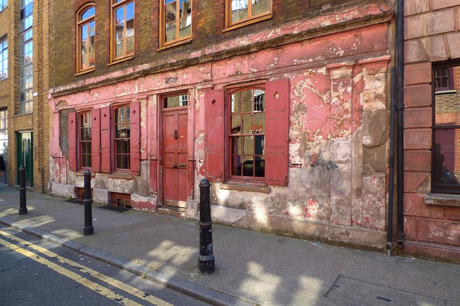 London Jack The Ripper Guided Walking Tour - Timing, walking effort, and group size