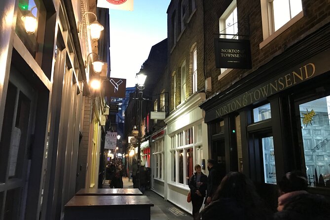 London: Jack the Ripper Small Group Tour - Aldgate East and the first clues