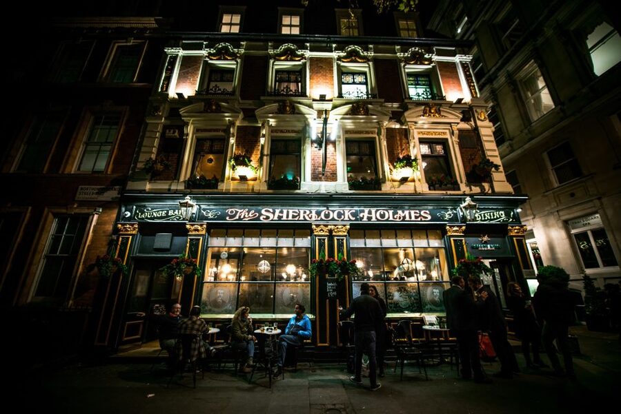 London: Jack The Ripper Tour with Ripper-ologist - Ending near Spitalfields Market and the Ten Bells