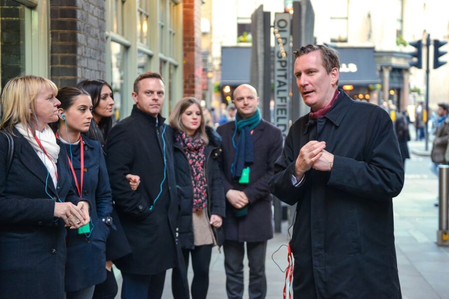London: Jack The Ripper Tour with Ripper-ologist - Listening for clues through a personal headset