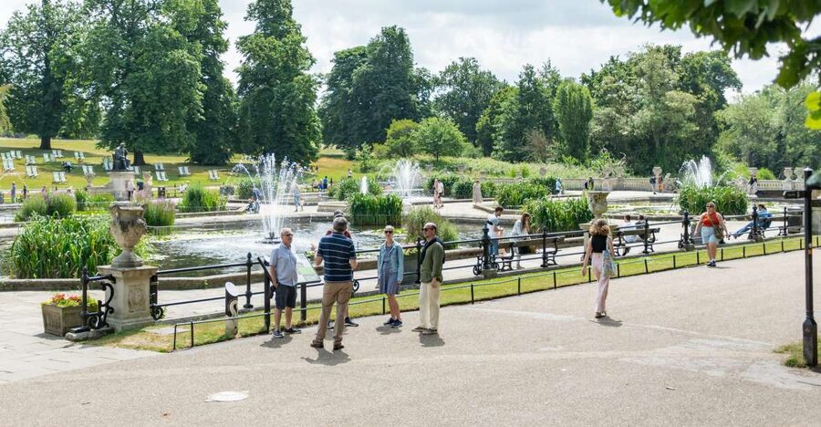 London: Kensington Palace Gardens Tour with Royal High Tea - How the timing affects your London day