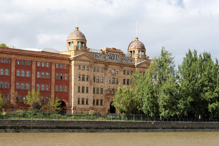 London: Kew to Westminster River Thames Cruise - From Kew gardens to central London by water