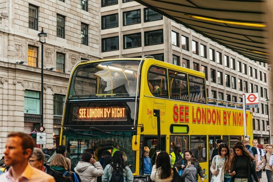 London: London by Night Sightseeing Open-Top Bus Tour - Westminster Abbey, Big Ben, and Parliament
