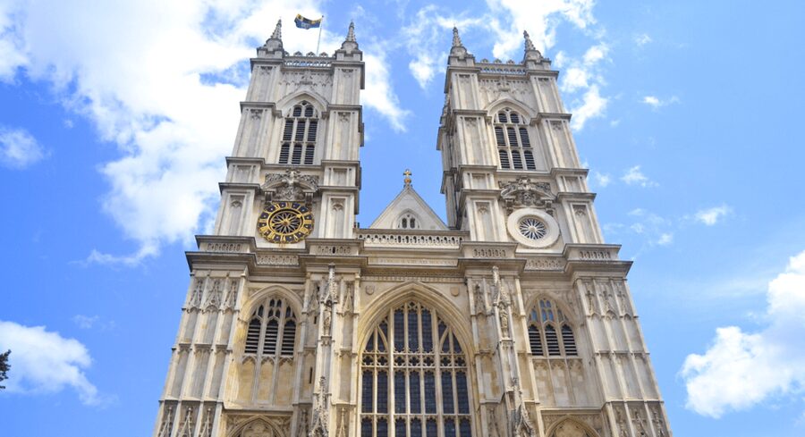 London: London Sightseeing Walking Tour with 30+ Sights - Lunch near Tower Hill