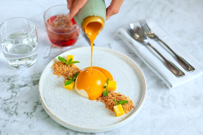 London Luxury Dinner Experience with Panoramic City Views - The London Eye, Parliament, and Big Ben