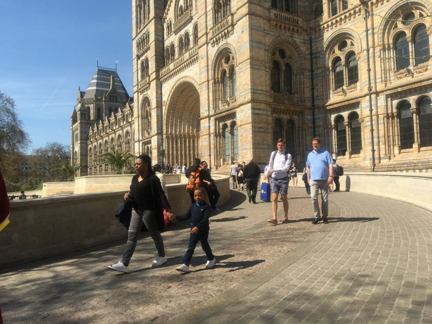 London: Natural History Museum Entry Ticket and Guided Tour - One hour: efficient, but not complete