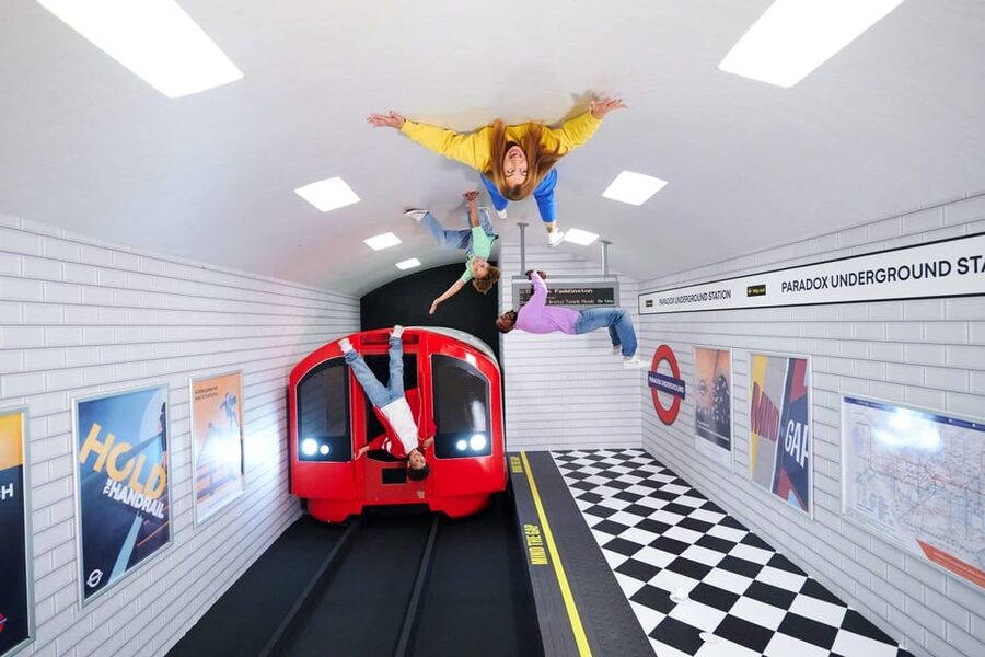 London: Paradox Museum Entry Ticket - Feel like a giant in the Throne Room