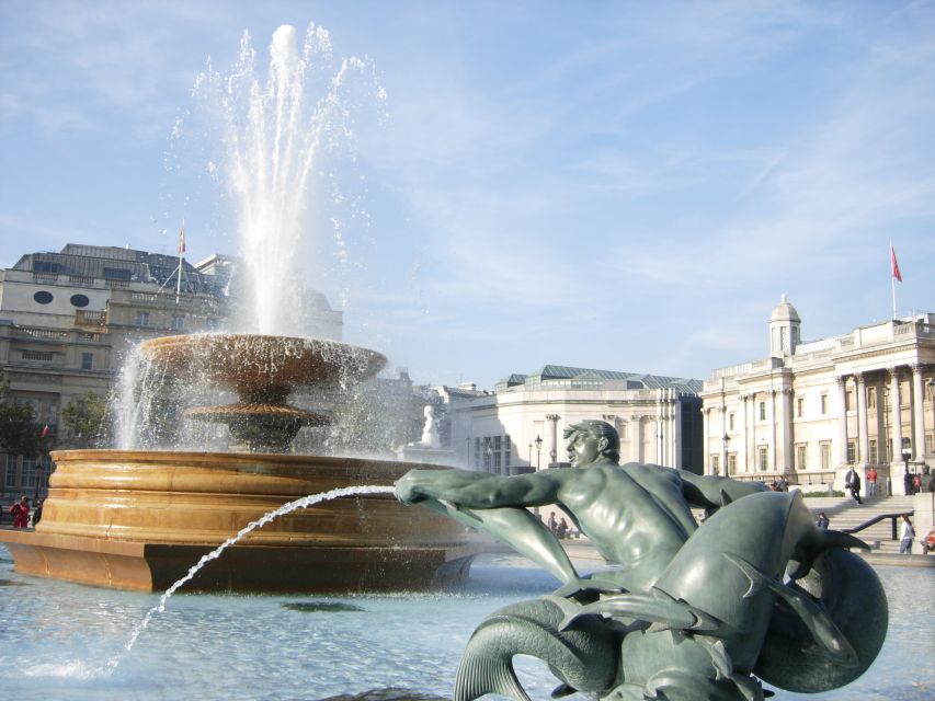 London: Private Walking Sightseeing Tour - Starting at Buckingham Palace and the Changing of the Guards