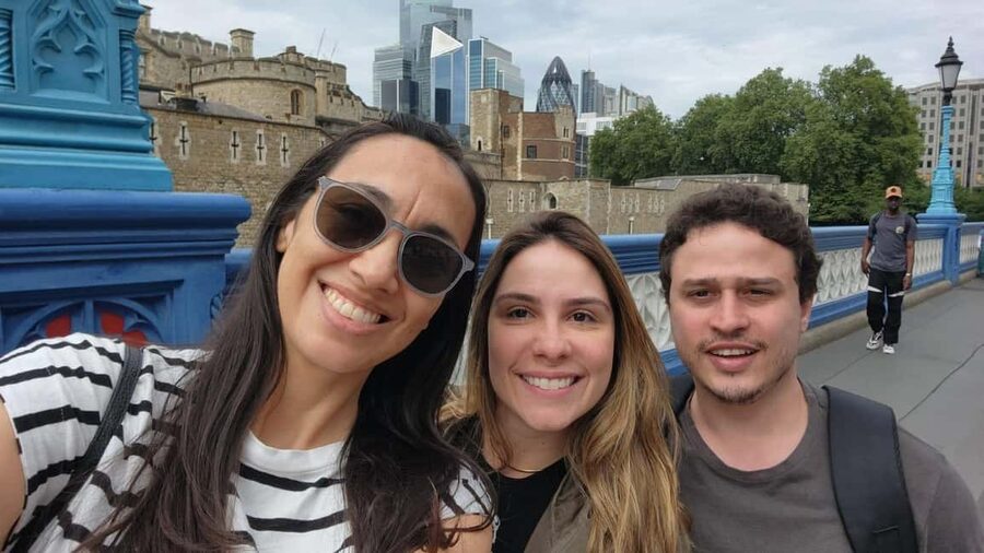 London Private Welcome Tour with a Local Guide - Starting at your accommodation or a central landmark