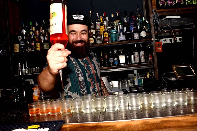 London Pub Crawl - The photographer is a useful extra