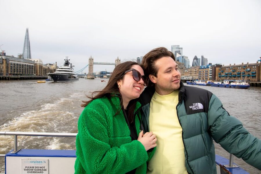 London: River Thames Hop-On Hop-Off Sightseeing Cruise - From the London Eye to St. Paul’s Cathedral