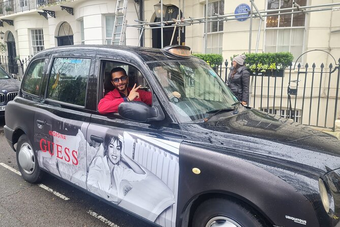 London Rock N Roll Beatles Private Black Cab Tour - The Gibson Garage and a small bonus for guitar fans