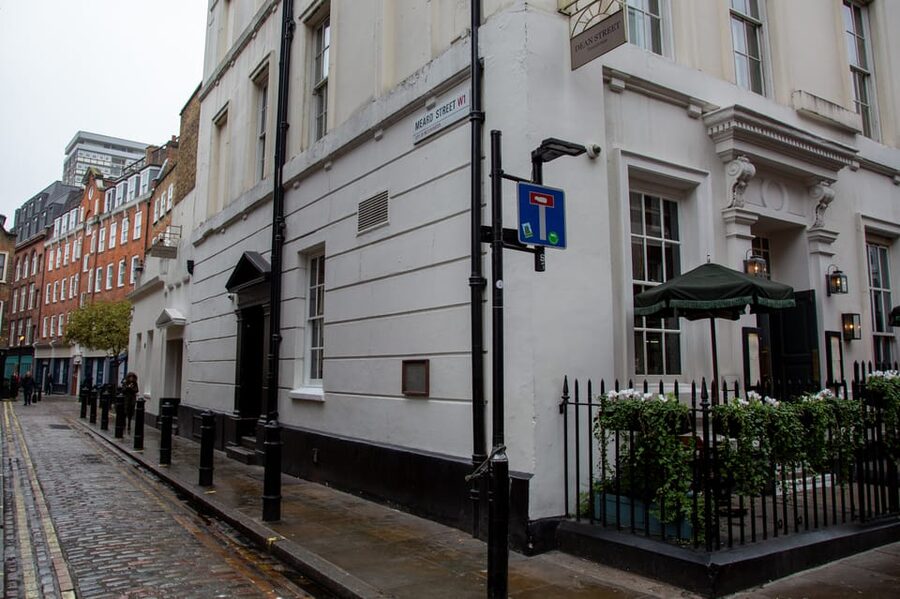 London: Rock 'n' Roll History Tour - Kensington and Queen: Freddie’s London