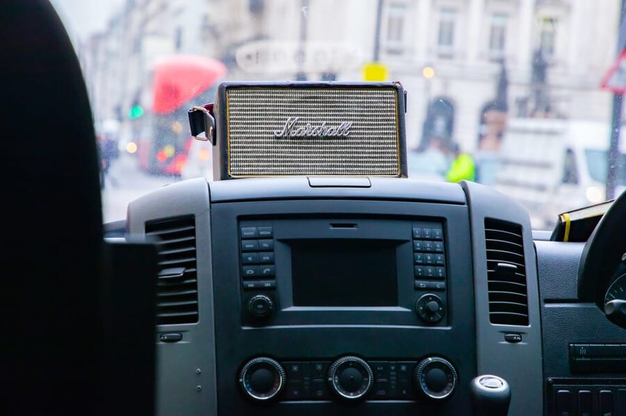 London: Rock 'n' Roll History Tour - Guides, drivers, and the tone of the outing