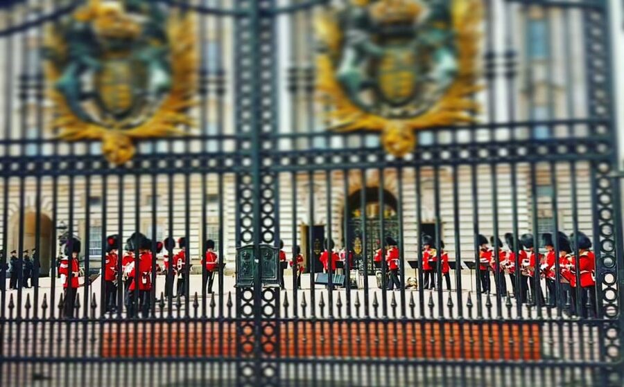 London: Royalty Walking Tour with Changing of The Guard - What the three hours feel like on foot