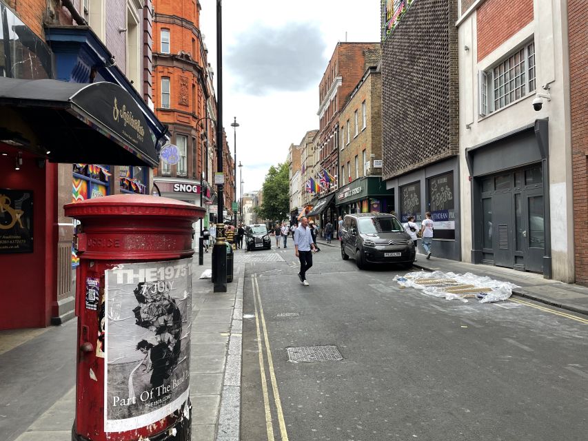 London: Sex Pistols and Punk Music Walking Tour - The first gig and the making of a legend