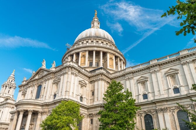 London Sightseeing Walking Tour with 30+ sights - Is $26.35 good value?