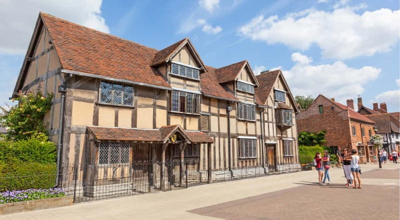 London: Small Group Oxford, Stratford and Cotswolds Day Tour - Oxford: the day’s richest walking time