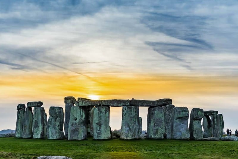 London: Small Group Stonehenge and Bath Tour & Secret Site - The return to London and the value of the small group