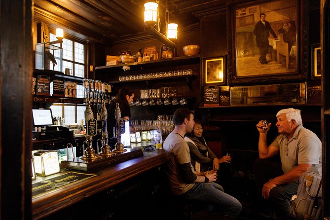 London Small Group Tour of Historical Pubs - Walking, stairs, and drink choices
