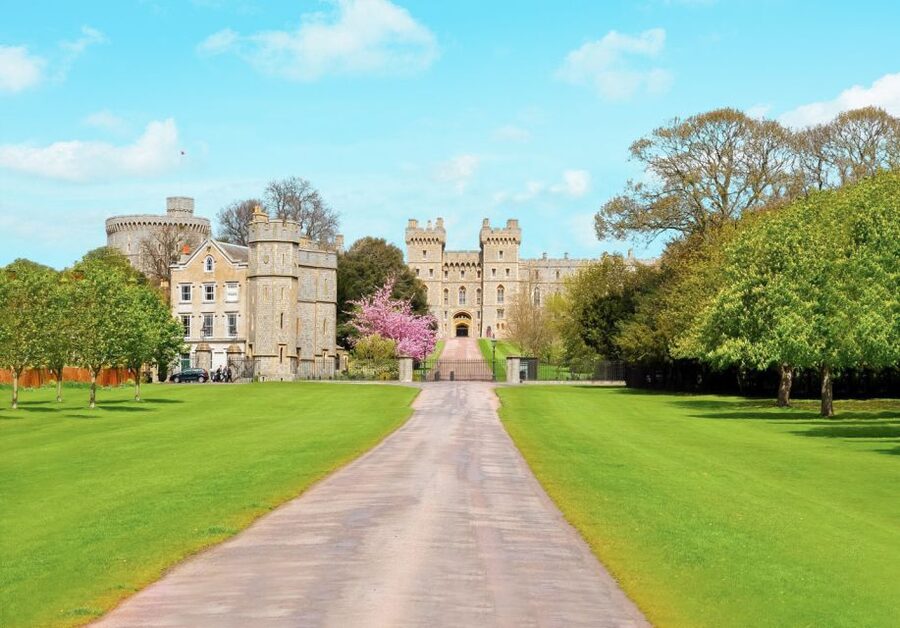London: Stonehenge, Windsor, and Bath Day Trip by Bus - Timing, walking, and practical comfort