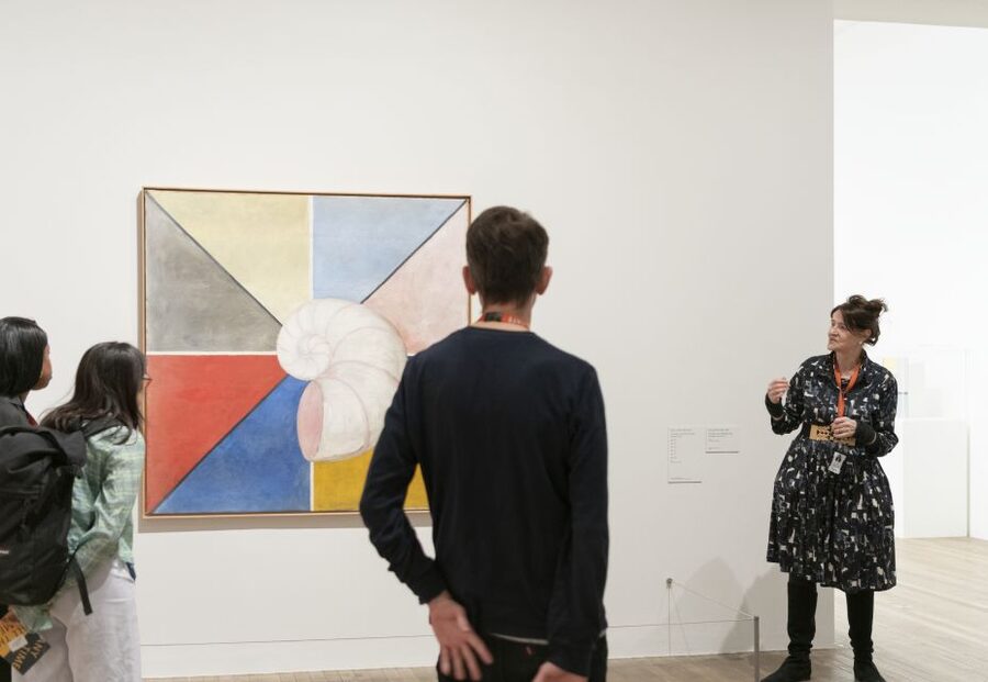 London: Tate Modern Official Guided Tour - What guides George and Maurizio bring to the visit