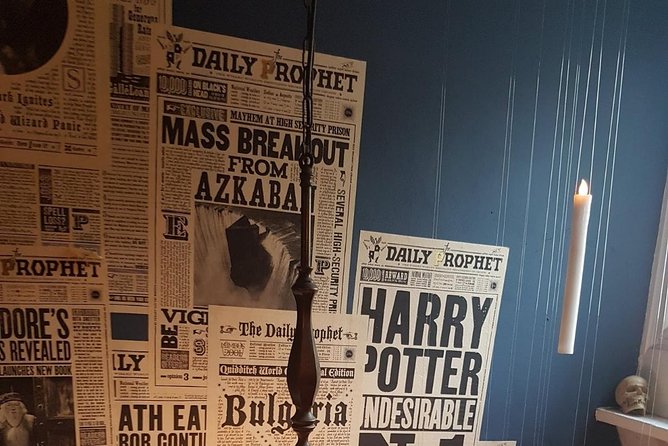 London The Best of Harry Potter Guided Tour (Free for Kids) - Palace Theatre and the First Potter Shop
