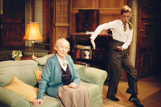 London Theatre: The Mousetrap - The performance, from suspicion to final reveal