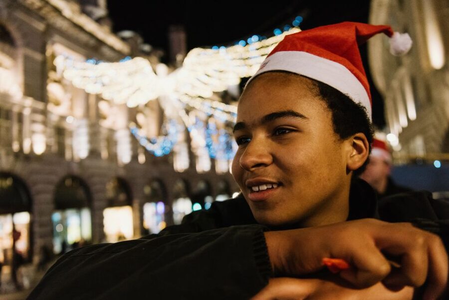 London: Tootbus Christmas Lights Tour incl walking tours - Key points to know before booking
