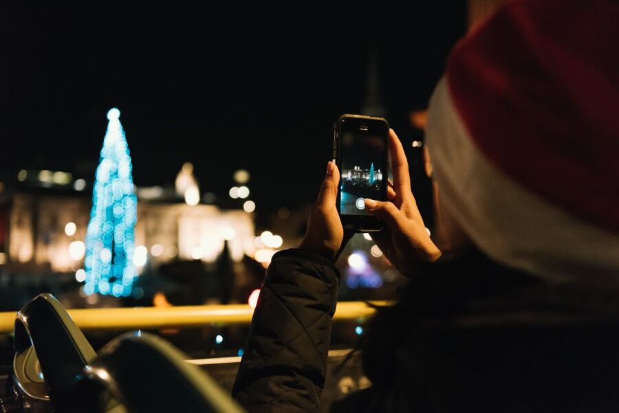 London: Tootbus Christmas Lights Tour incl walking tours - Piccadilly Circus and Soho after dark