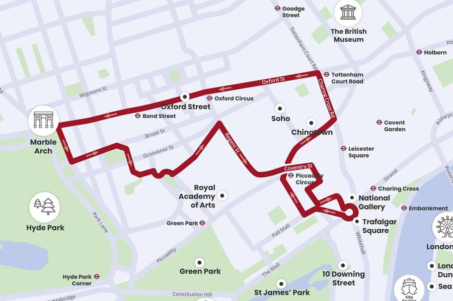 London: Tootbus Christmas Lights Tour incl walking tours - Trafalgar Square, the grand opening scene