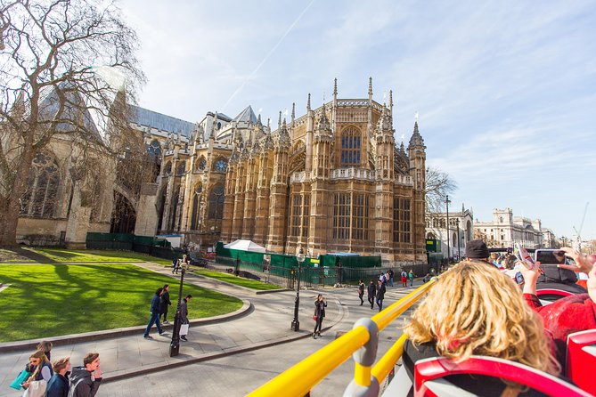 London Tootbus Hop on Hop off Bus Tour and Thames River Cruise - The west route around Buckingham Palace and Kensington